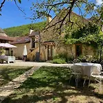 Esparoutis D'hotes Du Charme Saint-Cybranet