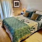 Bed & Breakfast Esparoutis D'hotes Du Charme *