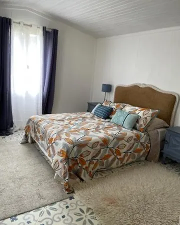 Esparoutis D'hotes Du Charme Bed & Breakfast *