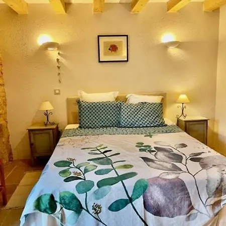Esparoutis D'hotes Du Charme Saint-Cybranet