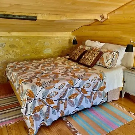 Esparoutis D'hotes Du Charme Bed and breakfast Saint-Cybranet